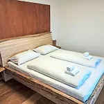 וילה By Interhome *